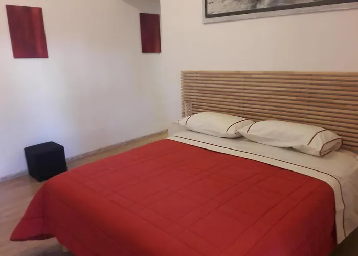 Rizzola Casa E Per Vacanze